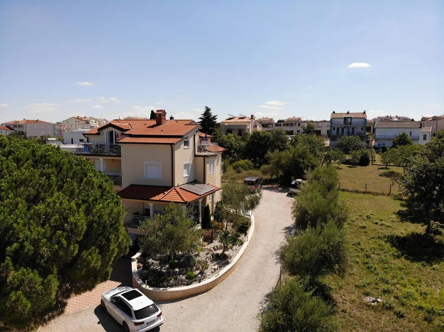 Apartments House Tomic For Max 22 Persons Maj Пореч Гостевой дом