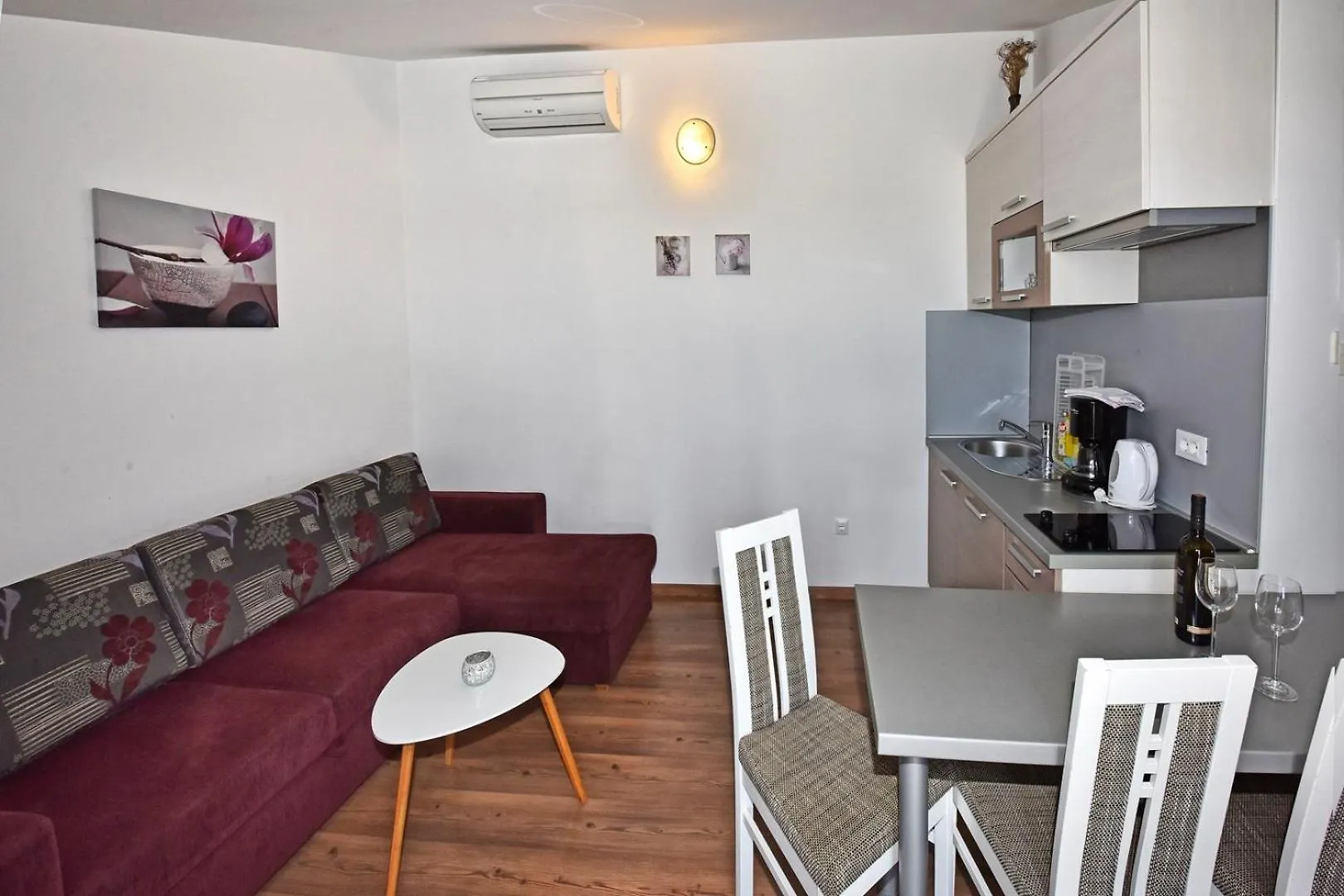 Apartments House Tomic For Max 22 Persons Maj Пореч Гостевой дом