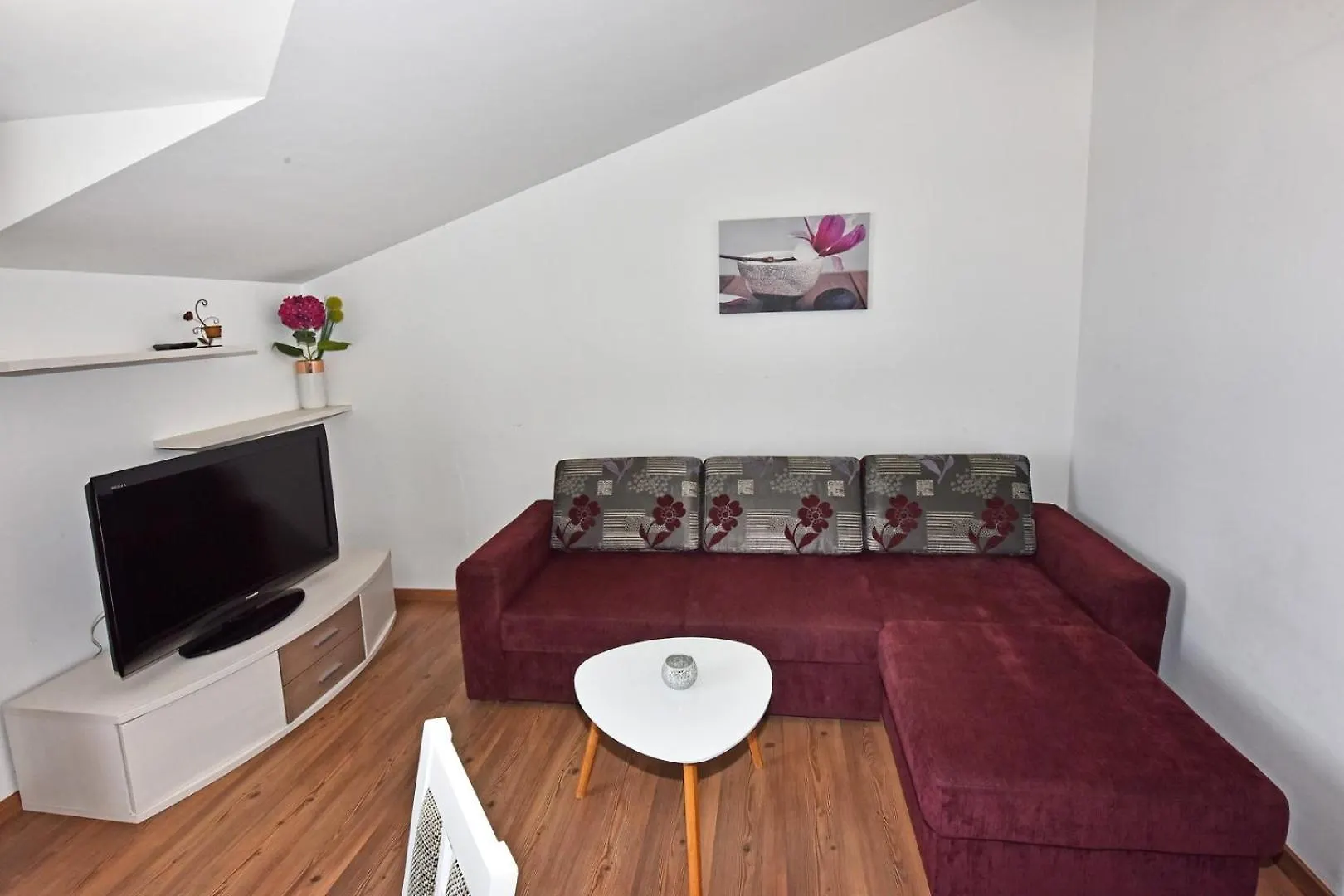 Гостевой дом Apartments House Tomic For Max 22 Persons Maj Пореч
